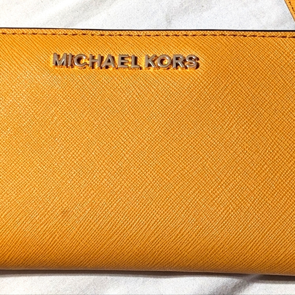 Michael Kors wallet